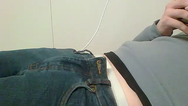 Snapshot of j3sp3r930 chatting on 02/27/25, 07:26 j3sp3r930 online show from 02/27/25, 07:26