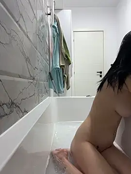 Celine Roxelle online show from 03/19/26, 08:24