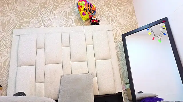 dafnnelewis online show from 02/09/26, 11:25