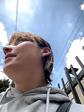 Snapshot of Maggie_Geller chatting on 12/02/25, 05:08 Maggie Geller online show from 12/02/25, 05:08