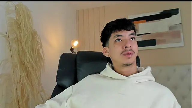 ISAAC CRYSTON online show from 11/14/25, 08:29