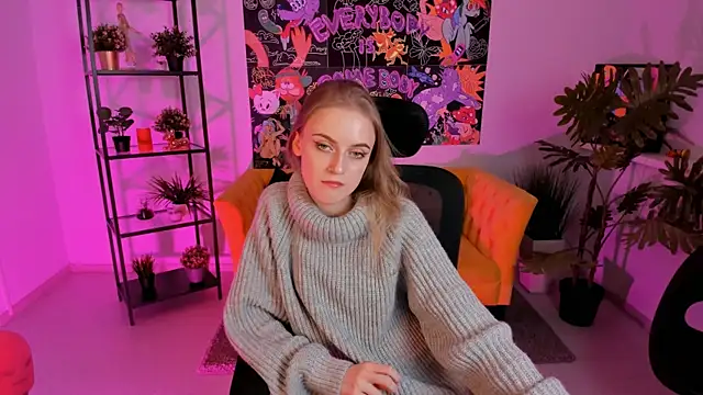 KiraMontoya online show from 02/14/25, 03:58