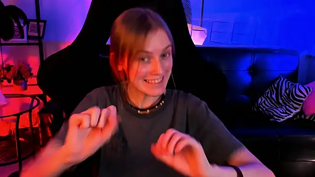 KiraMontoya online show from 02/25/25, 02:22