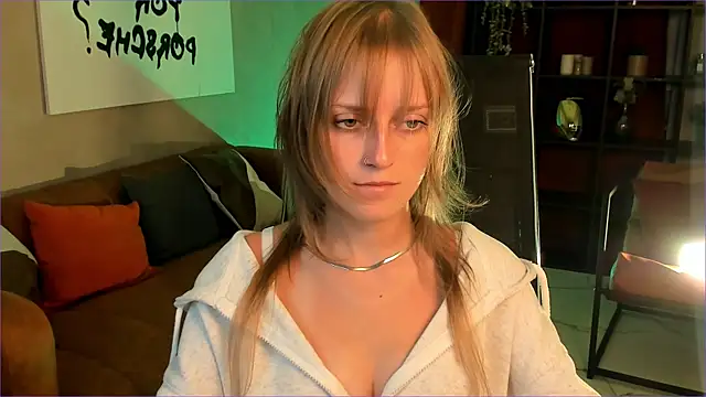 KiraMontoya online show from 09/09/25, 08:30