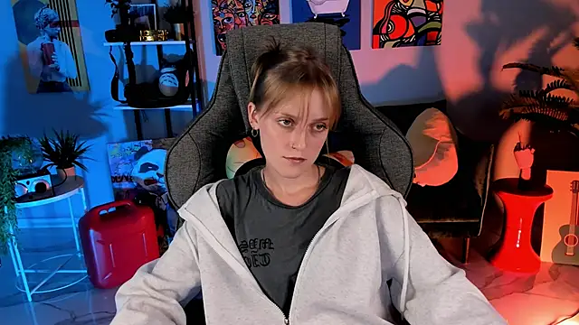 KiraMontoya online show from 09/19/25, 05:35