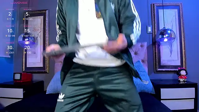 Golden-Boyy online show from 02/06/25, 12:16