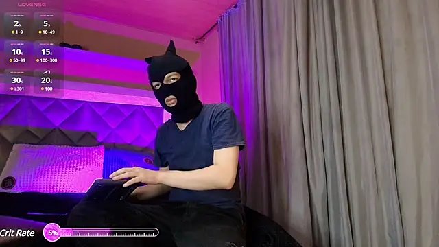 Golden-Boyy online show from 03/14/25, 12:18