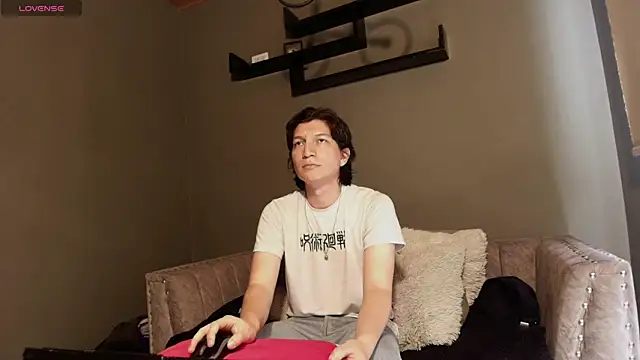 Golden-Boyy online show from 03/21/25, 04:18
