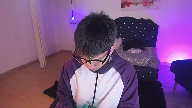 Golden-Boyy online show from 09/09/25, 03:06
