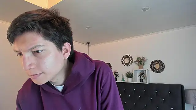 Golden-Boyy online show from 10/04/25, 03:59