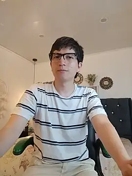 Golden-Boyy online show from 10/05/25, 03:38