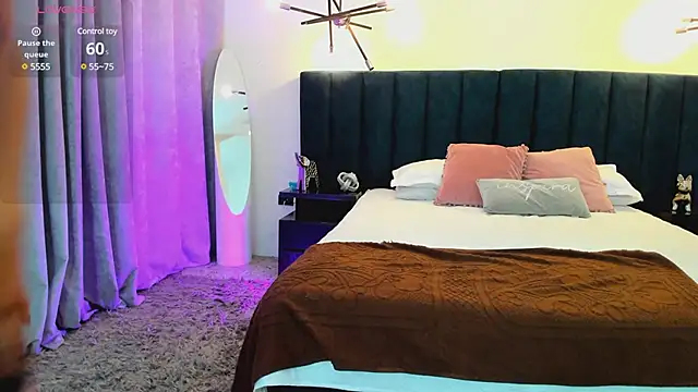 nattashaa7 online show from 02/15/25, 11:39