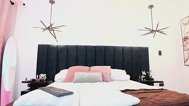 nattashaa7 online show from 03/17/25, 05:49