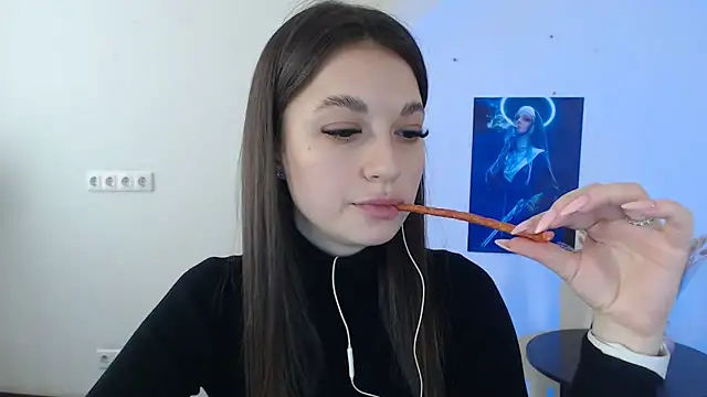 Snapshot of Eva_Eldis chatting on 03/07/25, 01:40 Eva Eldis online show from 03/07/25, 01:40