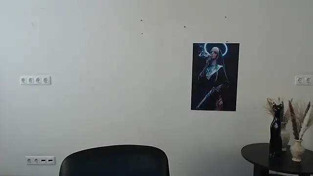 Snapshot of Eva_Eldis chatting on 03/18/25, 11:30 Eva Eldis online show from 03/18/25, 11:30