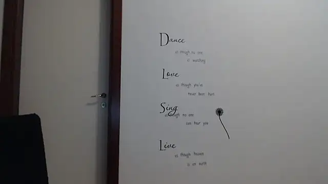 Snapshot of Eva_Eldis chatting on 09/13/25, 01:33 Eva Eldis online show from 09/13/25, 01:33