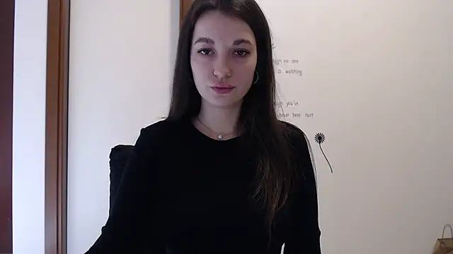 Snapshot of Eva_Eldis chatting on 10/28/25, 02:31 Eva Eldis online show from 10/28/25, 02:31