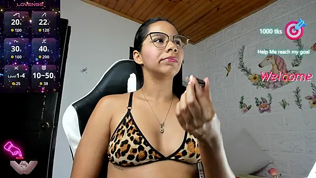 alisson hoffman05 online show from 11/28/25, 11:29