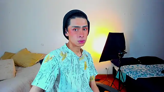 Snapshot of steve__gray chatting on 03/12/25, 06:55 steve gray online show from 03/12/25, 06:55