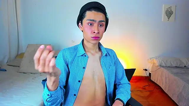 Snapshot of steve__gray chatting on 03/22/25, 06:58 steve gray online show from 03/22/25, 06:58