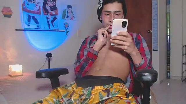 Snapshot of steve__gray chatting on 10/09/25, 03:04 steve gray online show from 10/09/25, 03:04