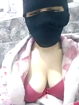 Snapshot of kabina chatting on 03/04/25, 01:01 kabina online show from 03/04/25, 01:01