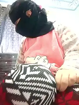 Snapshot of kabina chatting on 12/18/25, 12:55 kabina online show from 12/18/25, 12:55