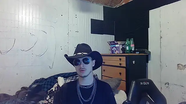 nuttyking2022 online show from 04/29/26, 11:03