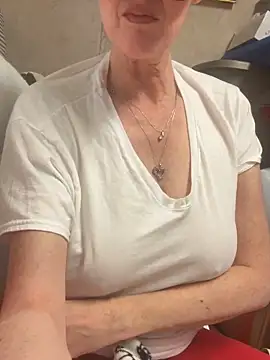 Snapshot of goddesspaigefox chatting on 11/08/25, 05:29 goddesspaigefox online show from 11/08/25, 05:29