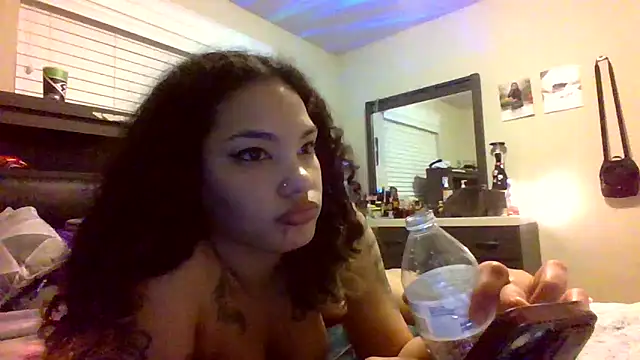 tastylolaaa online show from 02/04/25, 10:10