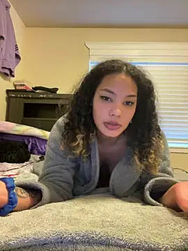 Snapshot of tastylolaaa chatting on 02/05/25, 04:25 tastylolaaa online show from 02/05/25, 04:25