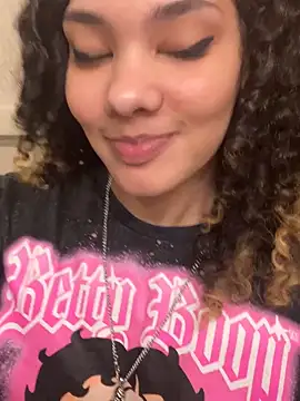 Snapshot of tastylolaaa chatting on 03/06/25, 12:52 tastylolaaa online show from 03/06/25, 12:52