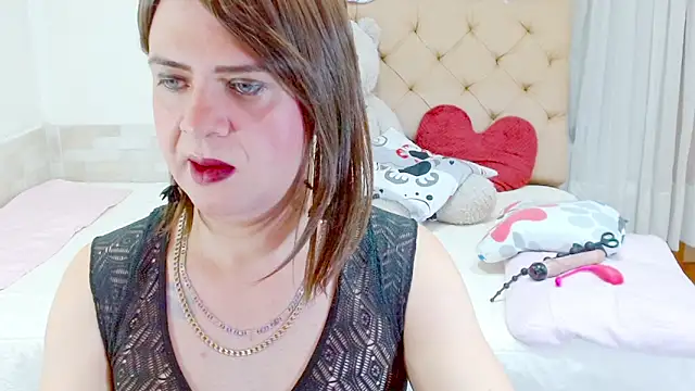 Snapshot of Dolldirtyxxx chatting on 01/15/26, 08:45 Dolldirtyxxx online show from 01/15/26, 08:45