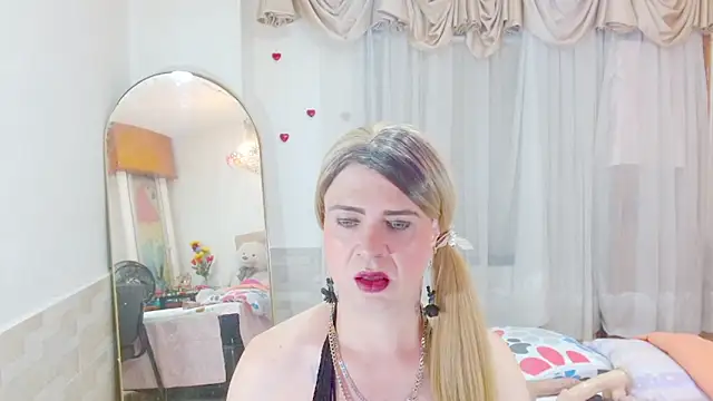 Snapshot of Dolldirtyxxx chatting on 02/01/26, 05:55 Dolldirtyxxx online show from 02/01/26, 05:55