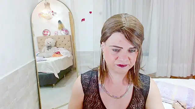 Snapshot of Dolldirtyxxx chatting on 02/04/26, 05:13 Dolldirtyxxx online show from 02/04/26, 05:13