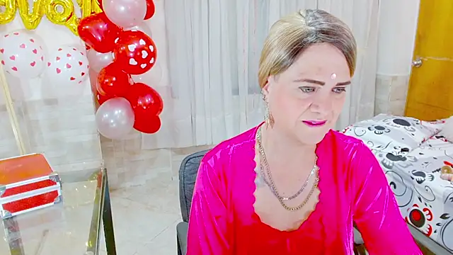 Snapshot of Dolldirtyxxx chatting on 02/19/26, 04:19 Dolldirtyxxx online show from 02/19/26, 04:19