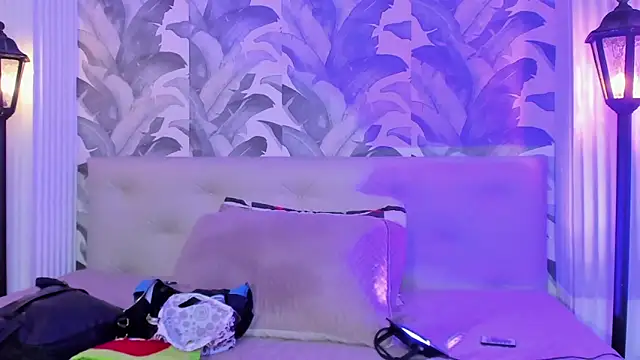 Sami Evanns online show from 12/21/25, 03:35