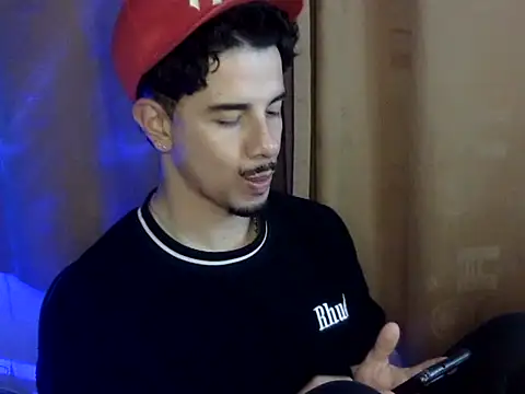 Snapshot of venusfranco_94 chatting on 11/16/25, 05:46 venusfranco 94 online show from 11/16/25, 05:46