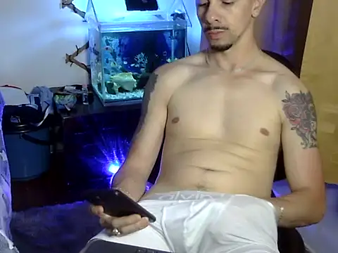 Snapshot of venusfranco_94 chatting on 11/18/25, 06:18 venusfranco 94 online show from 11/18/25, 06:18