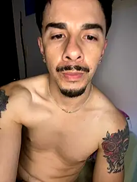 Snapshot of venusfranco_94 chatting on 11/24/25, 02:55 venusfranco 94 online show from 11/24/25, 02:55