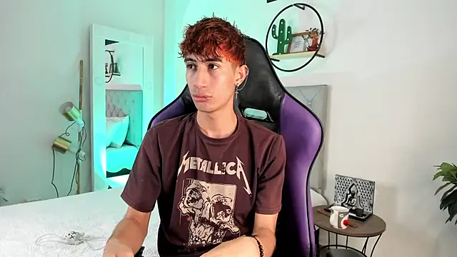 NovaaWheler online show from 03/01/25, 04:37