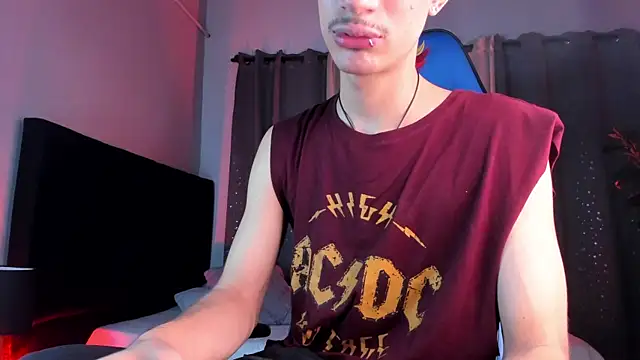 NovaaWheler online show from 10/03/25, 07:22