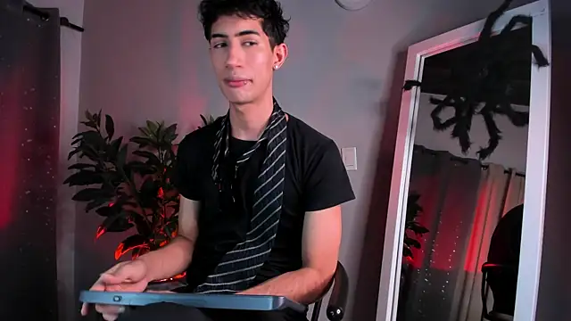 NovaaWheler online show from 10/22/25, 07:02