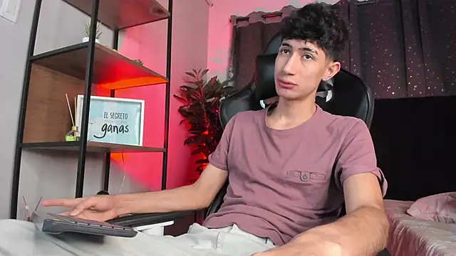 NovaaWheler online show from 03/31/26, 11:54