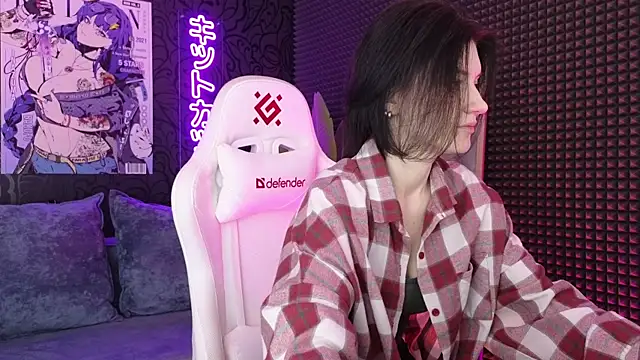 roxy riot  online show from 03/10/25, 01:23