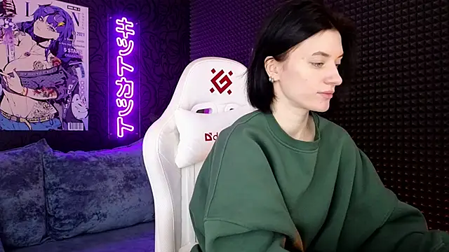 roxy riot  online show from 03/15/25, 01:08