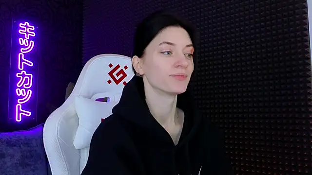 roxy riot  online show from 03/16/25, 01:28