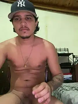 Snapshot of daniel6916 chatting on 02/26/25, 04:14 daniel6916 online show from 02/26/25, 04:14