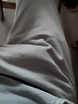 emremodel online show from 03/28/26, 08:36