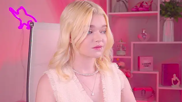 AdeleCartier online show from 05/22/26, 03:35